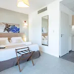 Zenitude Hôtel-résidences Cannes Confort 4*