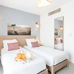 Zenitude Hôtel-résidences Cannes Confort Hotel Mandelieu