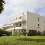 Zenitude Hôtel-résidences Cannes Confort Hotel Mandelieu