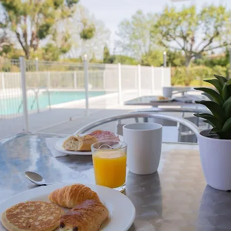 Zenitude Hôtel-résidences Cannes Confort Mandelieu