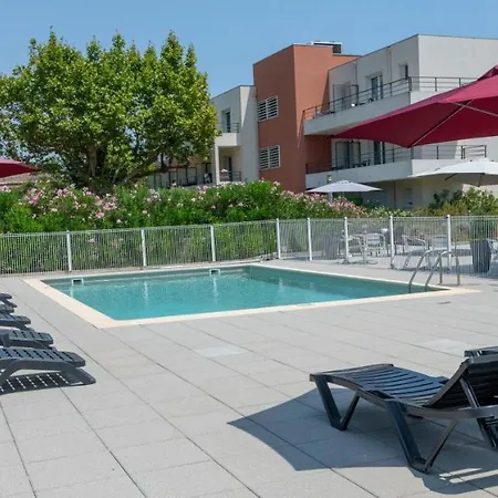 Zenitude Hôtel-résidences Cannes Confort Hotel Mandelieu
