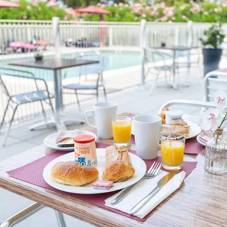 Comfort Cannes 4* Мандельё-ла-Напуль