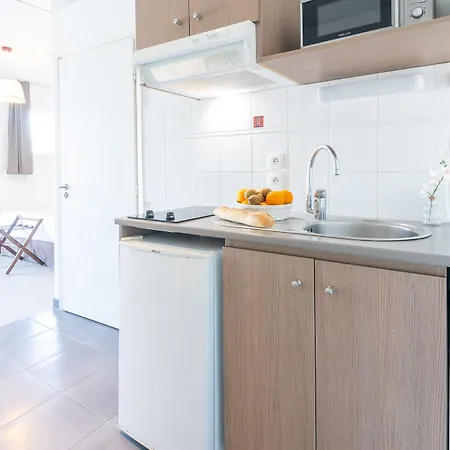 Hotel Zenitude Hôtel-résidences Cannes Confort 4*
