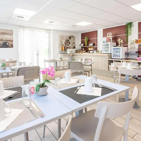 Zenitude Hôtel-résidences Cannes Confort 4* Mandelieu