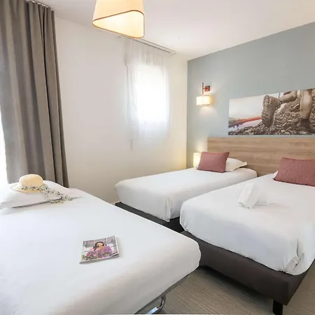 Zenitude Hôtel-résidences Cannes Confort Hotel 4*
