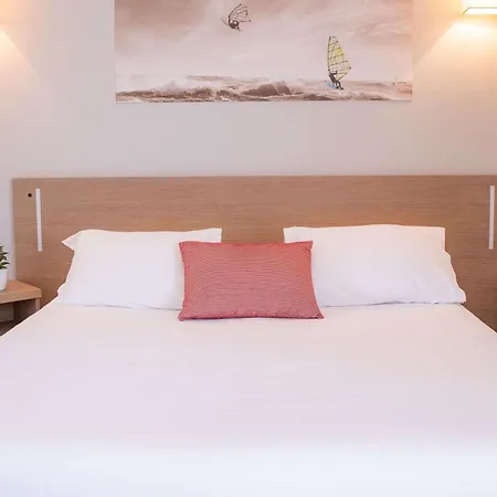 Zenitude Hôtel-résidences Cannes Confort 4*