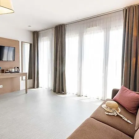 Comfort Cannes 4* Mandelieu