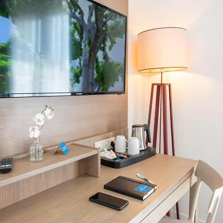 Aparthotel Comfort Cannes 4*